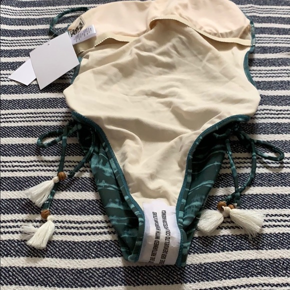 NWT Boho green tassel one-piece swimsuit -Small - Picture 5 of 8